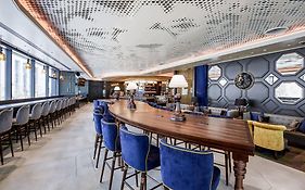 The 皇家花園 Canvas 大阪北濱